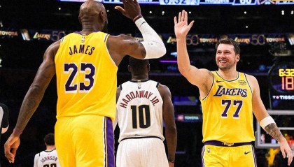 天博体育官网-胜掘金豪取5连胜！当41岁詹姆斯拼命防守，这样的湖人西部谁不怕