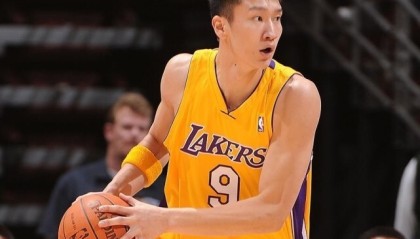 中国球员NBA单场最高分：周琦6分，杨瀚森9分，姚明纪录天花板|王治郅|中国篮球|波特兰开拓者队|内线_新浪体育_新浪新闻
